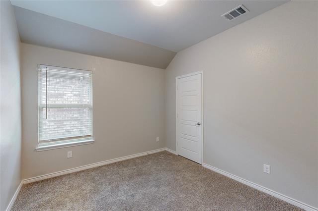 Building Photo - 949 Royal Ln
