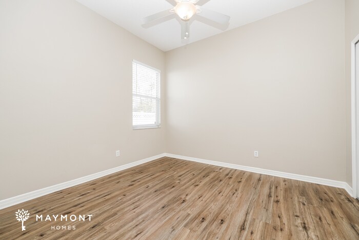 Building Photo - 8740 Ashworth Dr