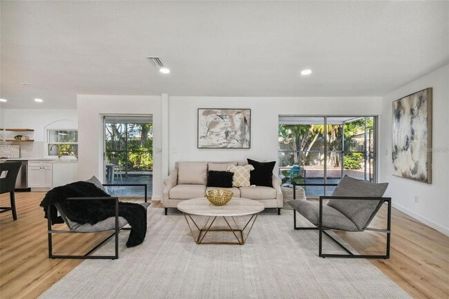 Building Photo - 1949 Dolphin Blvd S