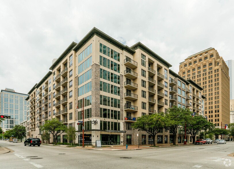1414 Texas Downtown Houston, TX Apartment Finder