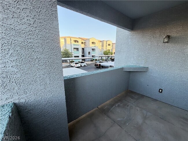 Building Photo - 6955 N Durango Dr