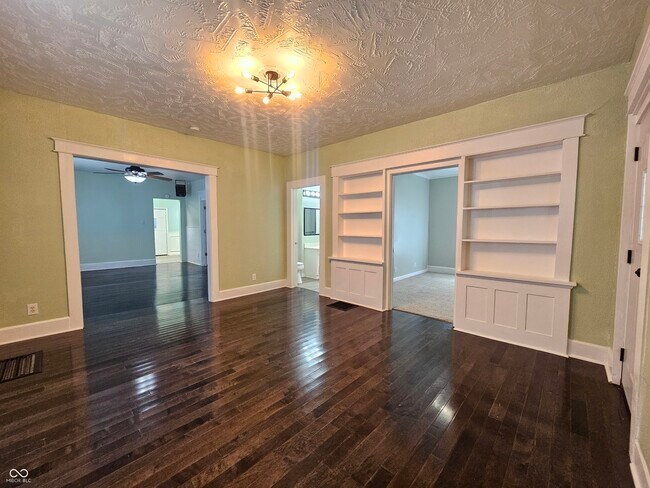 Building Photo - 2530 Lincoln St