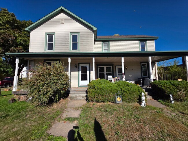 Building Photo - 523-525 Bay