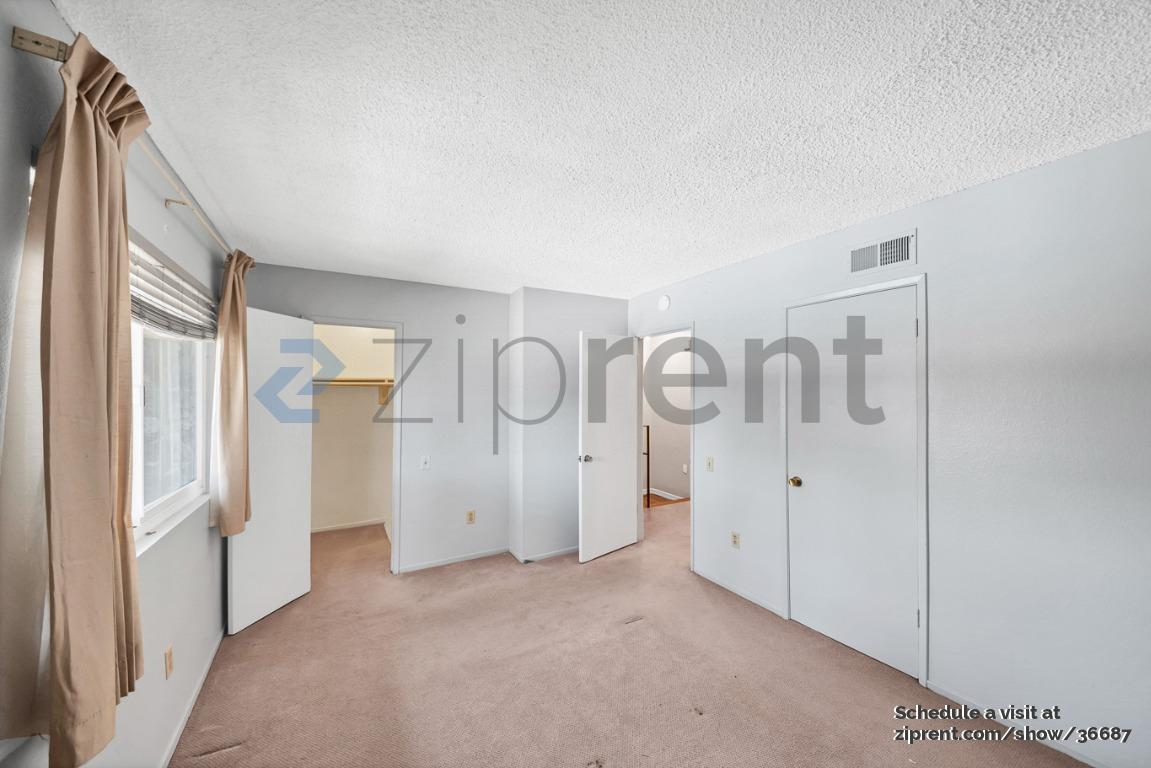Building Photo - 7552 Corbin Ave