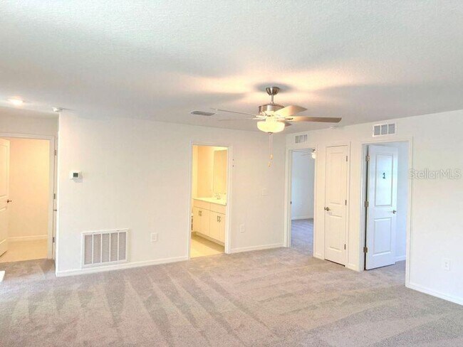 Building Photo - 10315 Honey Hammock Wy