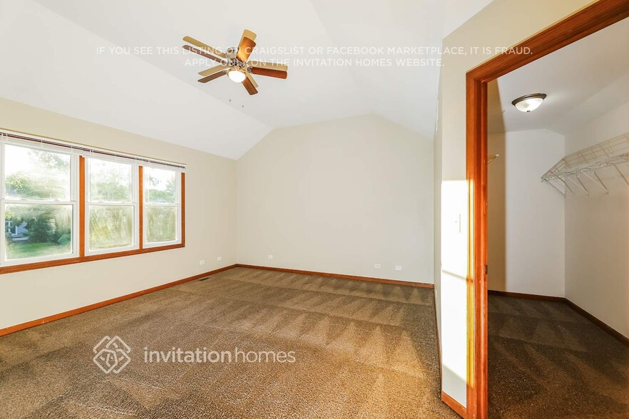 Building Photo - 2517 Leach Dr