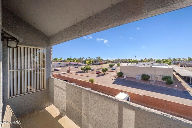 Building Photo - 1331 W Baseline Rd
