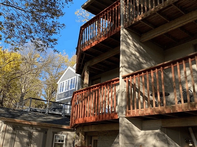 Building Photo - Foxhall Court