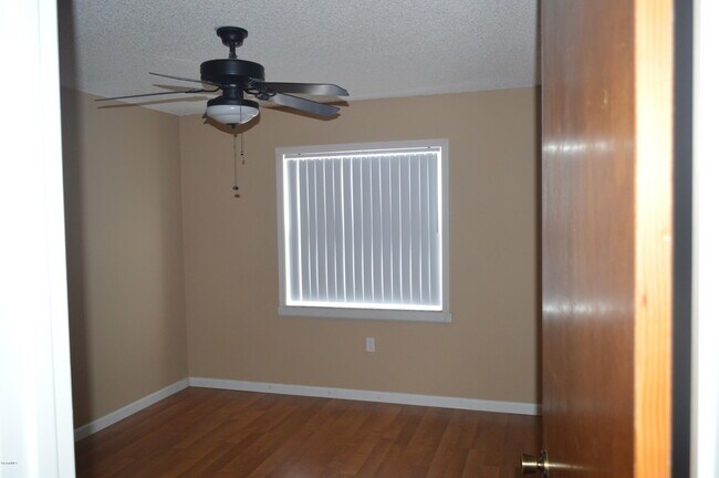 Building Photo - 101 Summer Pl