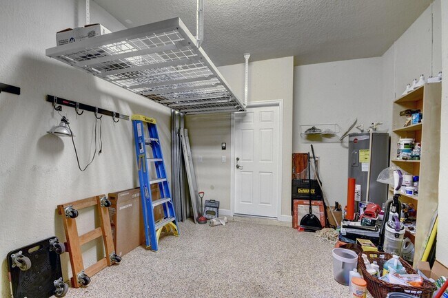 Building Photo - 10342 Wellington Parc Dr