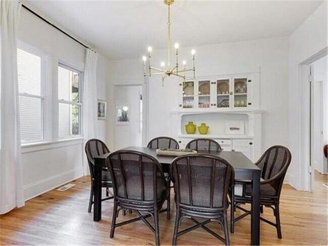 Building Photo - 1742 Dayton Ave