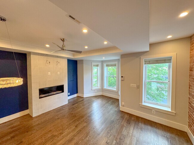 Building Photo - 2825 11th St NW
