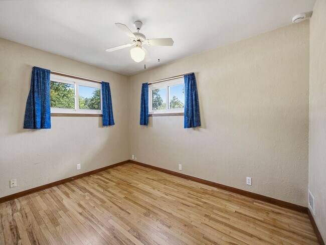Building Photo - 1816 Orchard Pl