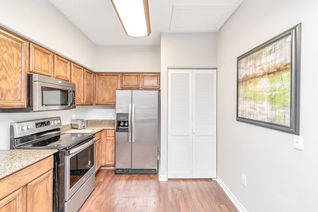 Building Photo - 1600 Eldridge Pkwy