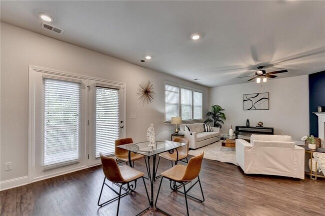 Building Photo - 2017 Yvette Wy