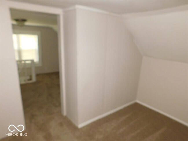 Building Photo - 1132 N Gale St