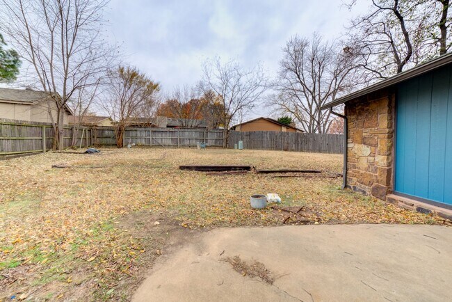 Building Photo - 9302 S 90th E Ave