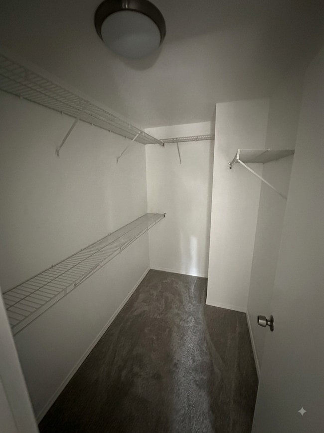 Building Photo - 18226 Big Fir Ct SE
