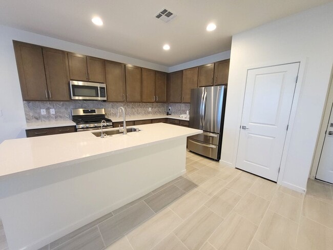 Building Photo - House for Rent in Summerlin Call or Text f...