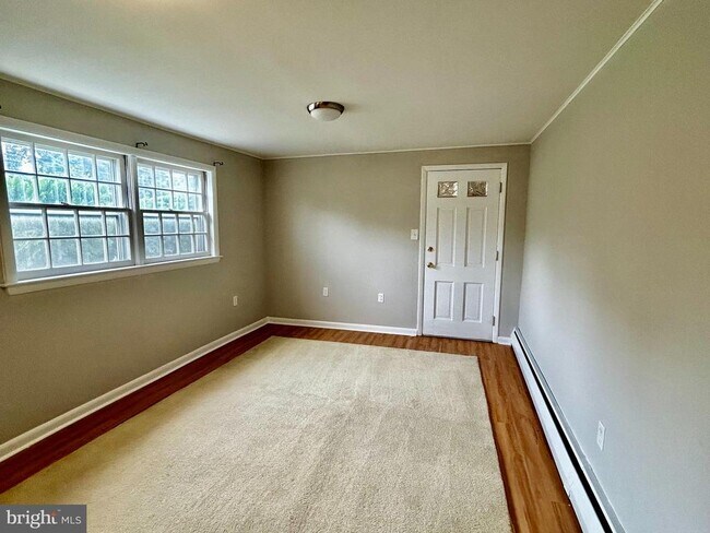 Building Photo - 287 Anderson Rd