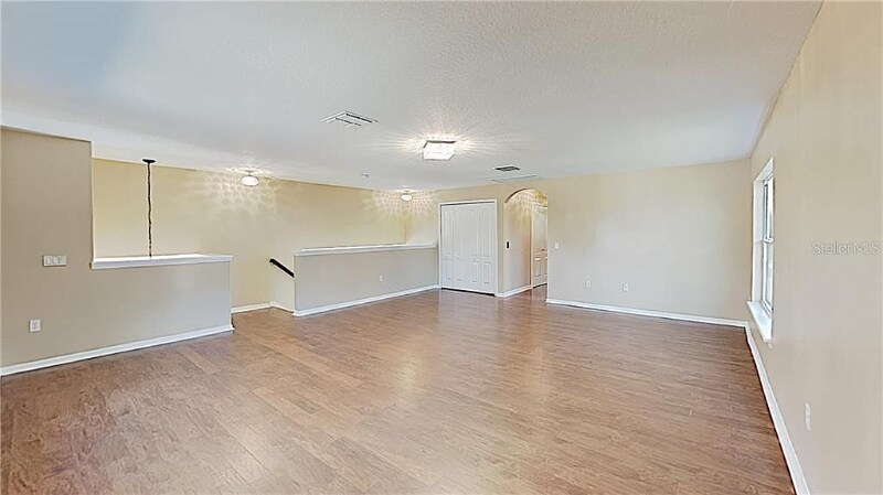 Building Photo - 1092 Hacienda Cir
