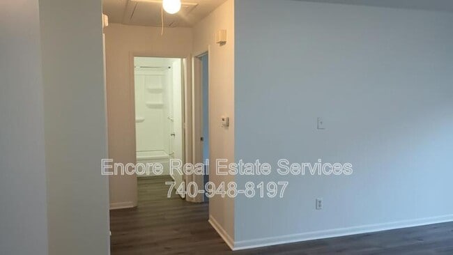 Building Photo - 865 Beech Ct