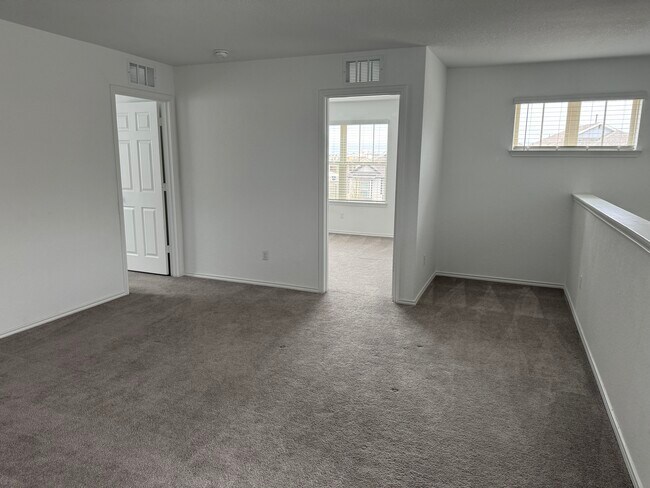 Building Photo - 108 Banyon Dr