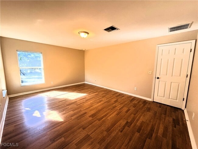 Building Photo - 1710 NW 17th St