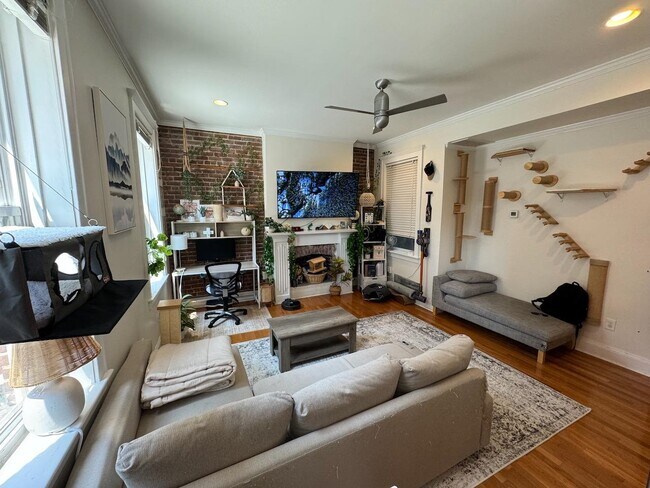 Building Photo - 473 Jersey Ave