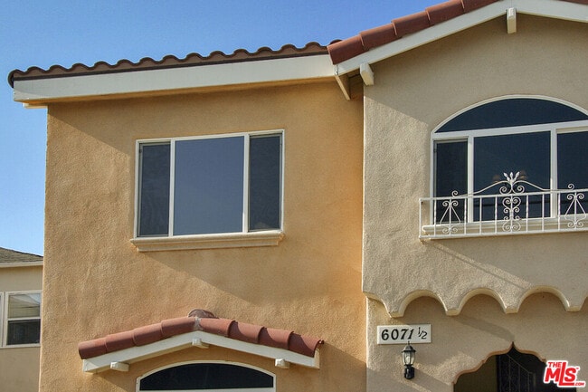 Building Photo - 6071 1/2 Pickford St