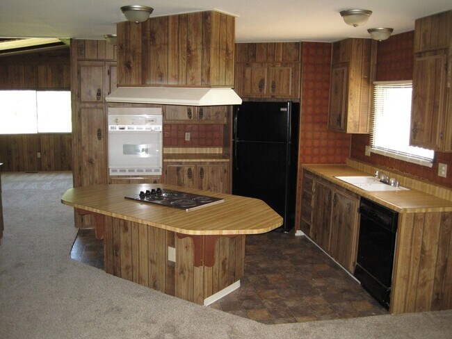 Building Photo - 109