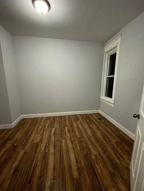 Building Photo - 628 N 55th St