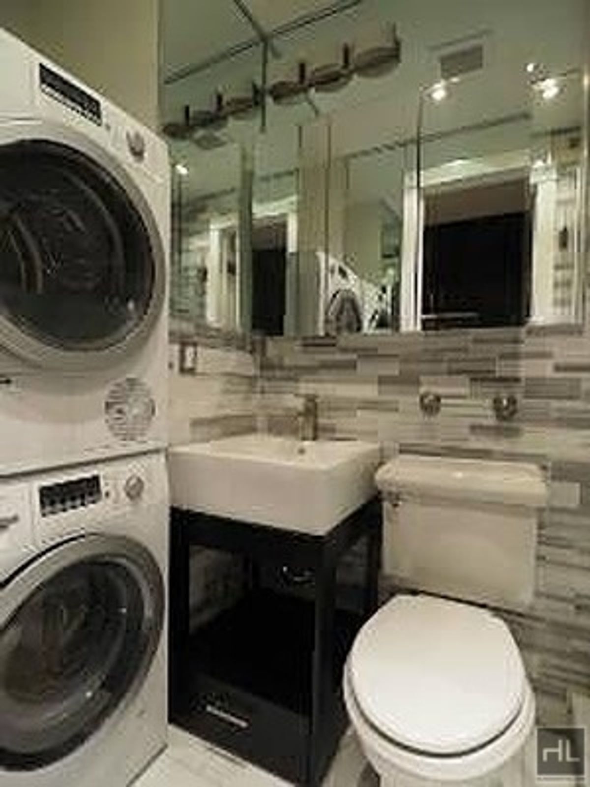 Building Photo - East 106th Street