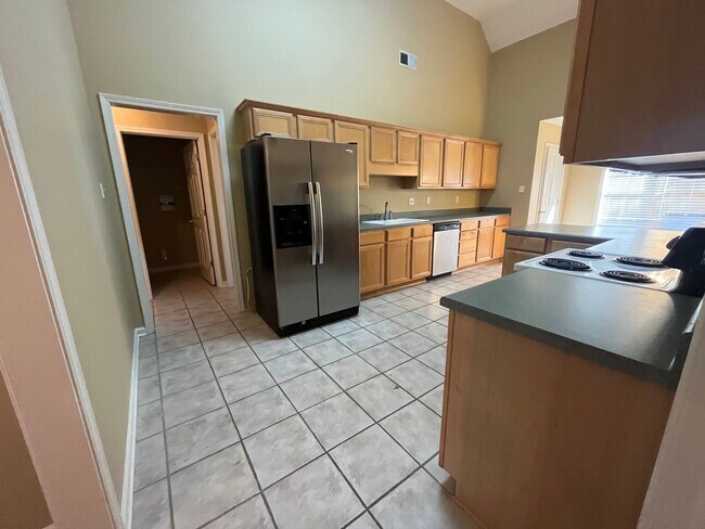 Building Photo - 9150 Hervay Cove