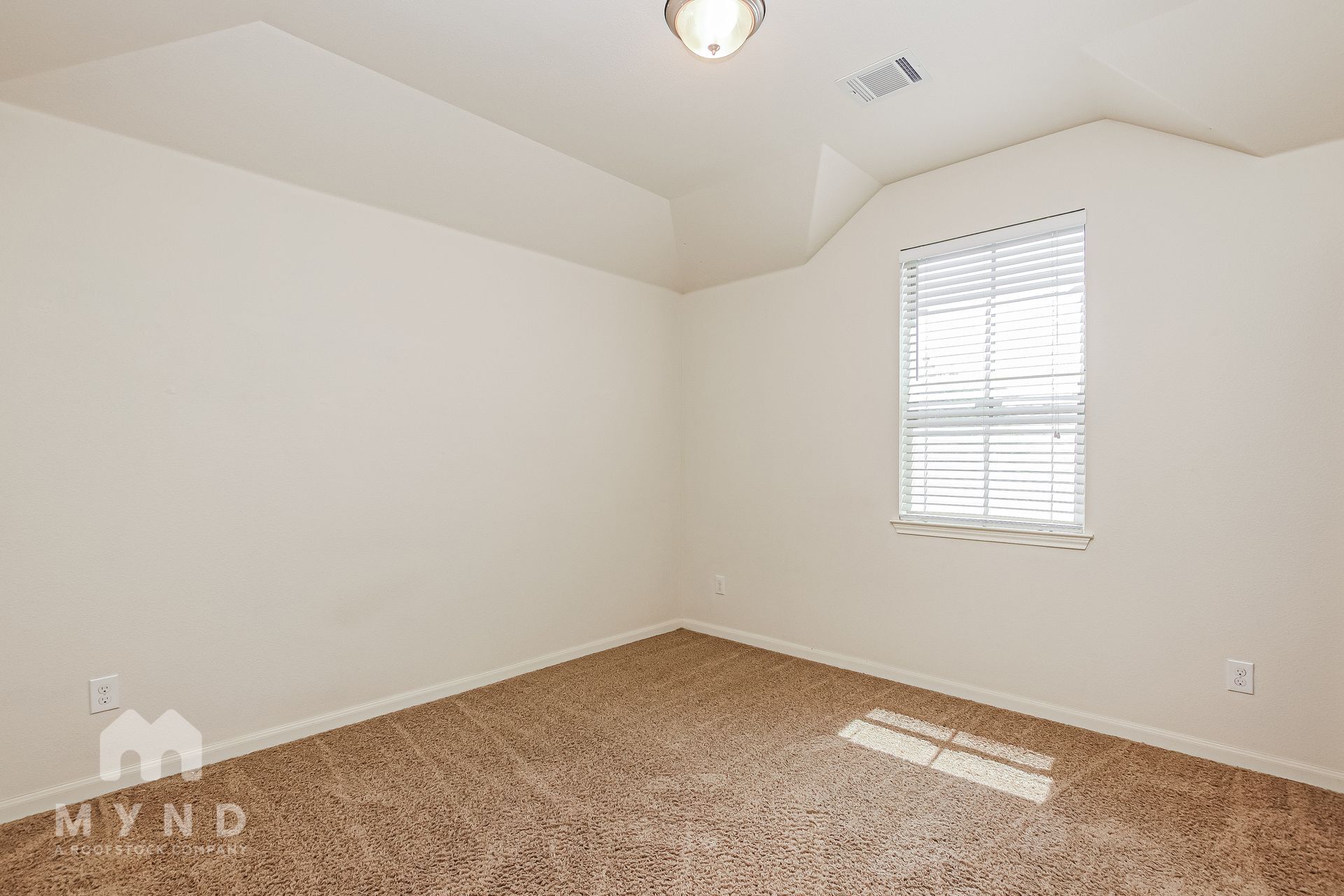 Building Photo - 5501 Sendero Springs Dr