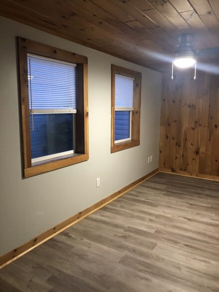 Building Photo - 108 Clinton St