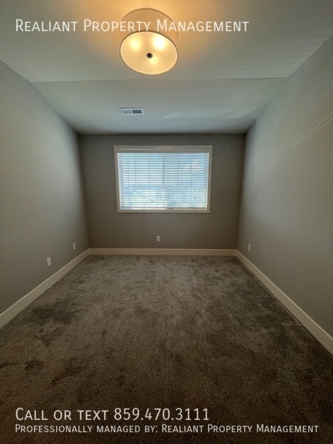 Building Photo - 3238 Peninsula Wy