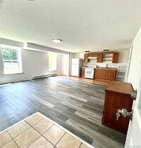 Building Photo - 161 White Sulphur Rd