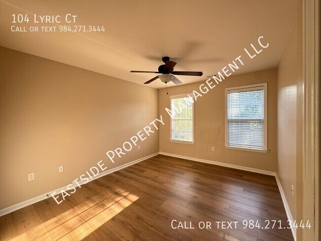 Building Photo - 104 Lyric Ct