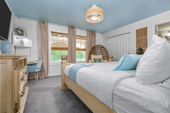 Building Photo - Stunning 4BR Resort Home in Four Corners, ...