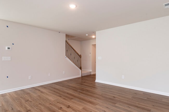 Building Photo - 717 McKissick Dr