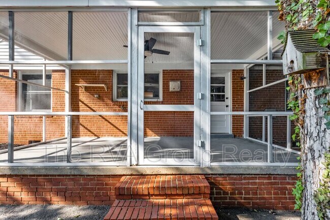 Building Photo - 6220 Debora Dr