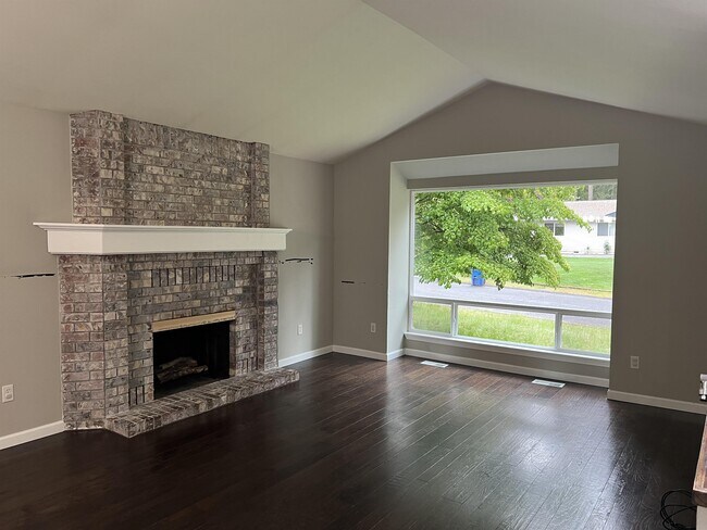 Building Photo - 1017 35th St Ct NW