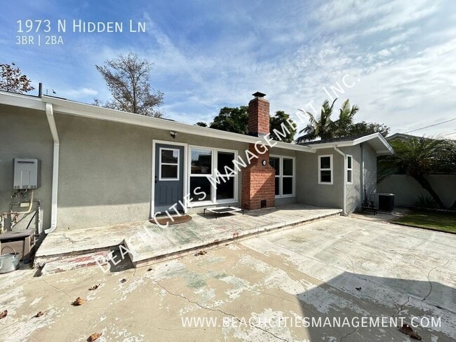 Building Photo - 1973 N Hidden Ln