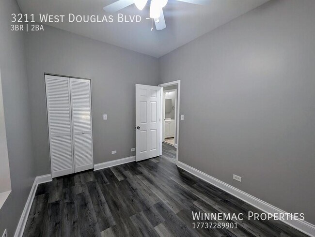 Building Photo - 3211 W Douglas Blvd