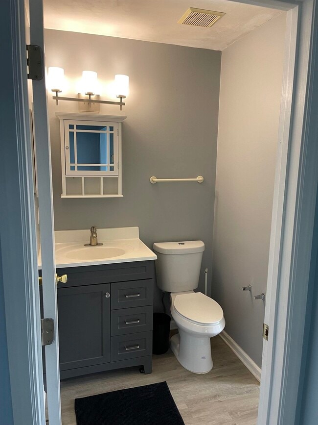 Building Photo - 4112 Mission Trace Blvd