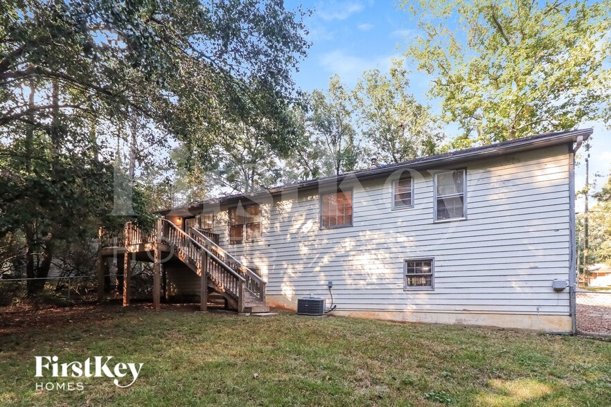 Building Photo - 256 Apple Jack Dr