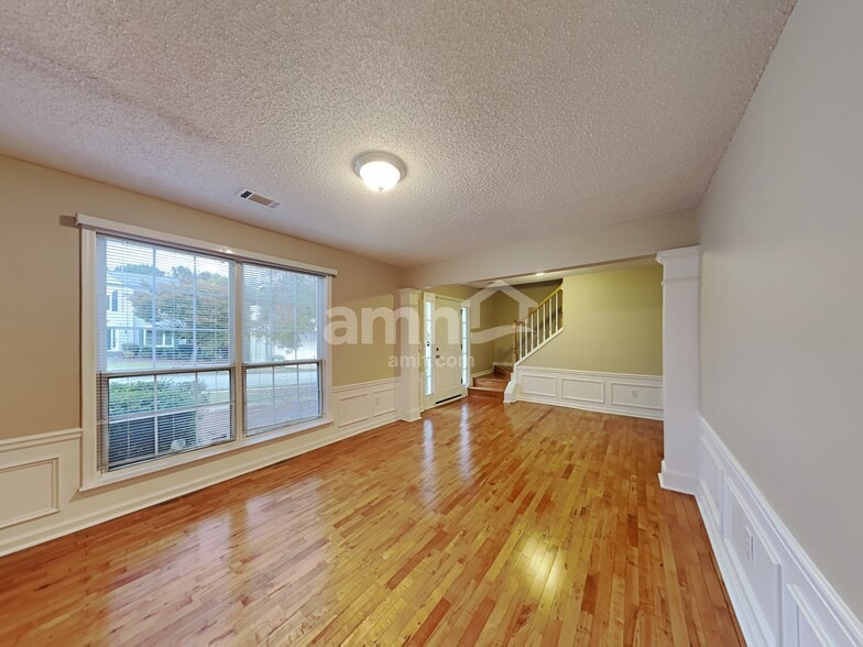 Building Photo - 3900 Chastatee Dr