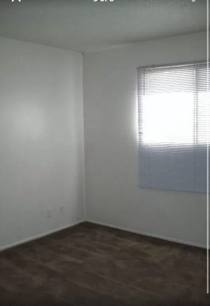 Building Photo - 1703 S Hardy Dr