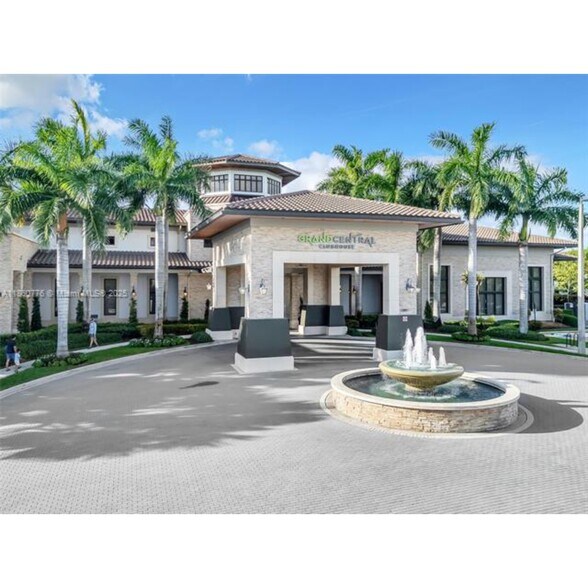 Building Photo - 8045 NW 104th Ave